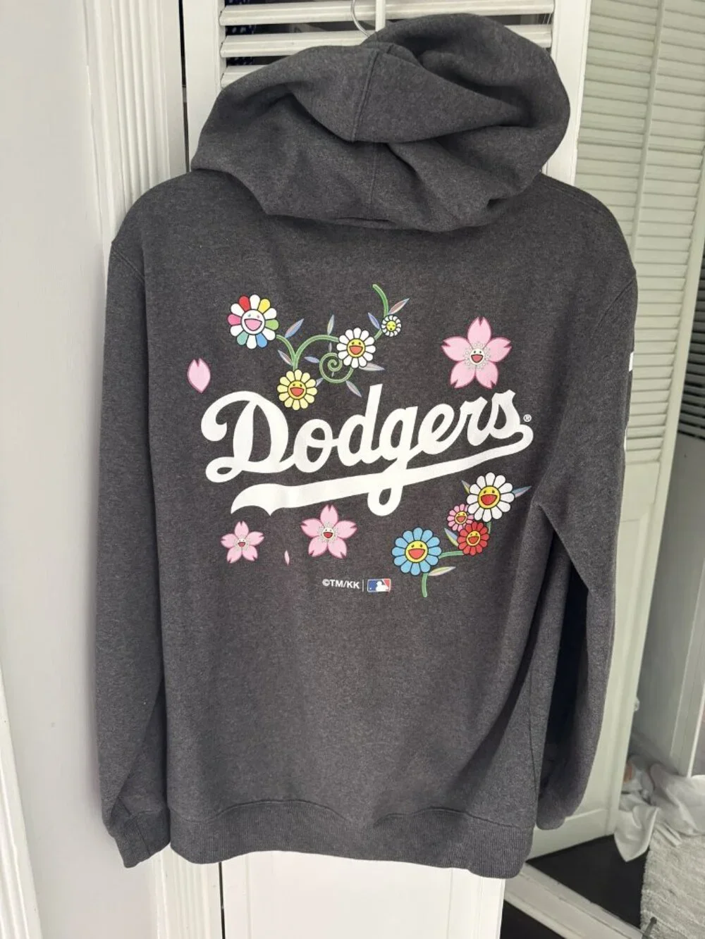 Dodgers Size M World Series Champions Hoodie with Murakami
